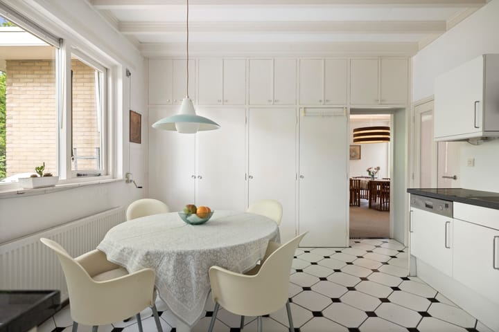 Foto 16 van Burg. Arriënsweg 19