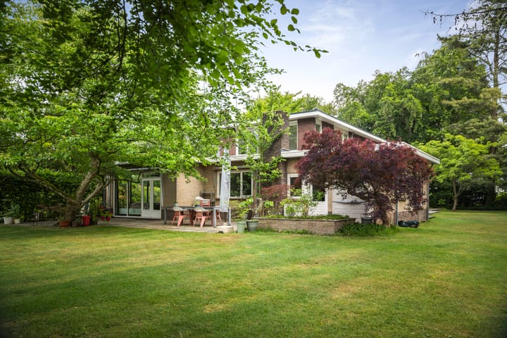 Foto 50 van Burg. Arriënsweg 19