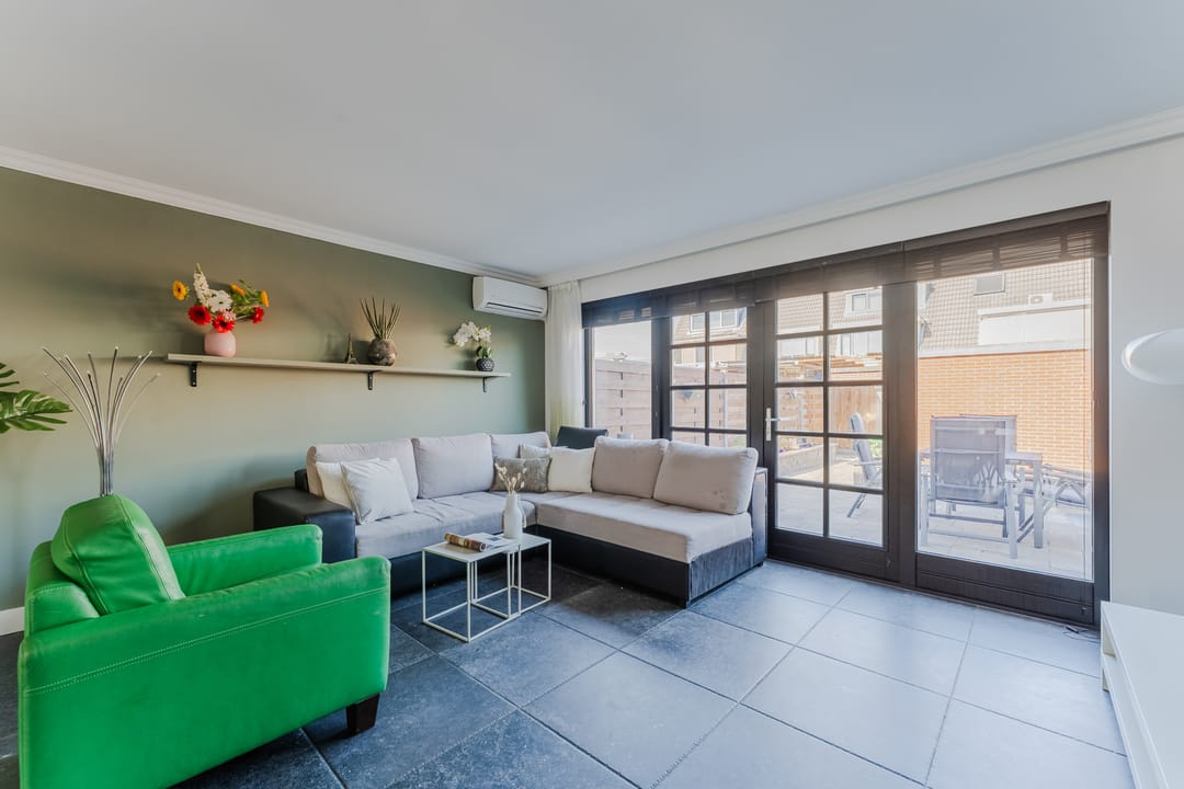 Photo 11 of Gerard Douhage 22