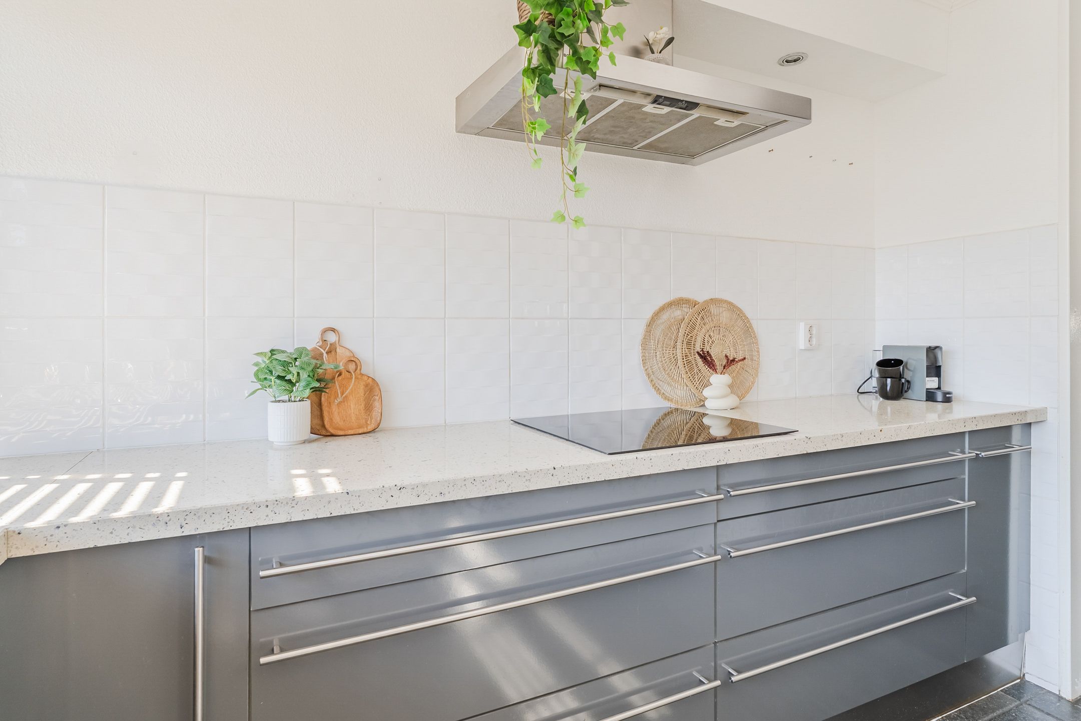 Photo 27 of Gerard Douhage 22