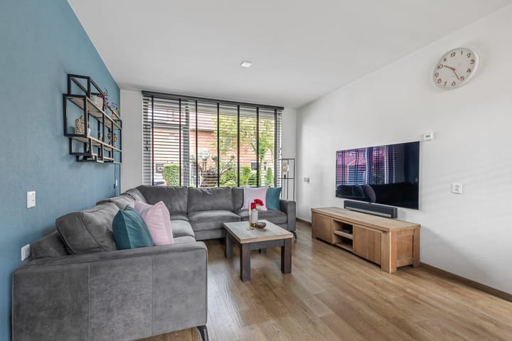 Foto 2 van Plutostraat 13