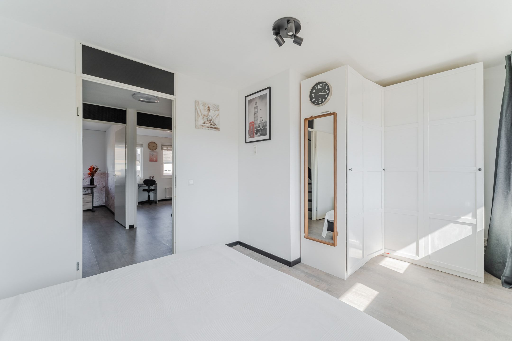 Photo 33 of Gerard Douhage 22