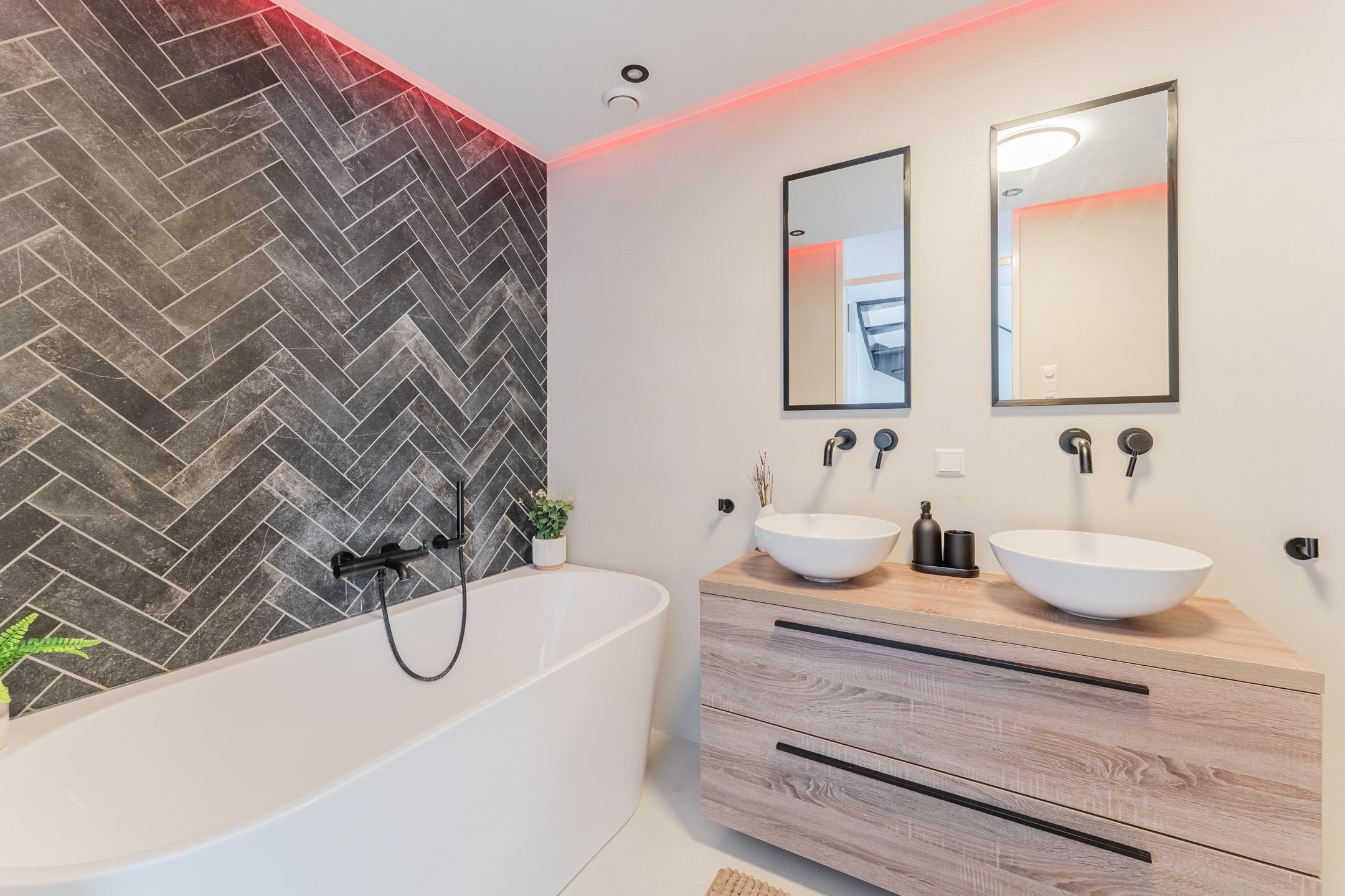 Photo 36 of Gerard Douhage 22