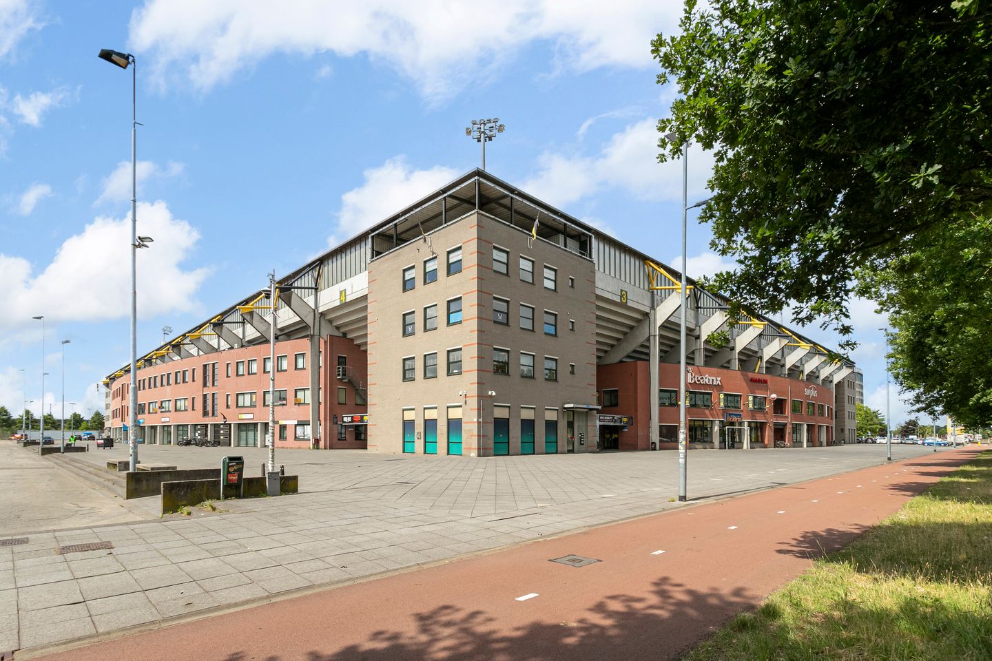 Bekijk foto 1 van Stadionstraat 15-B