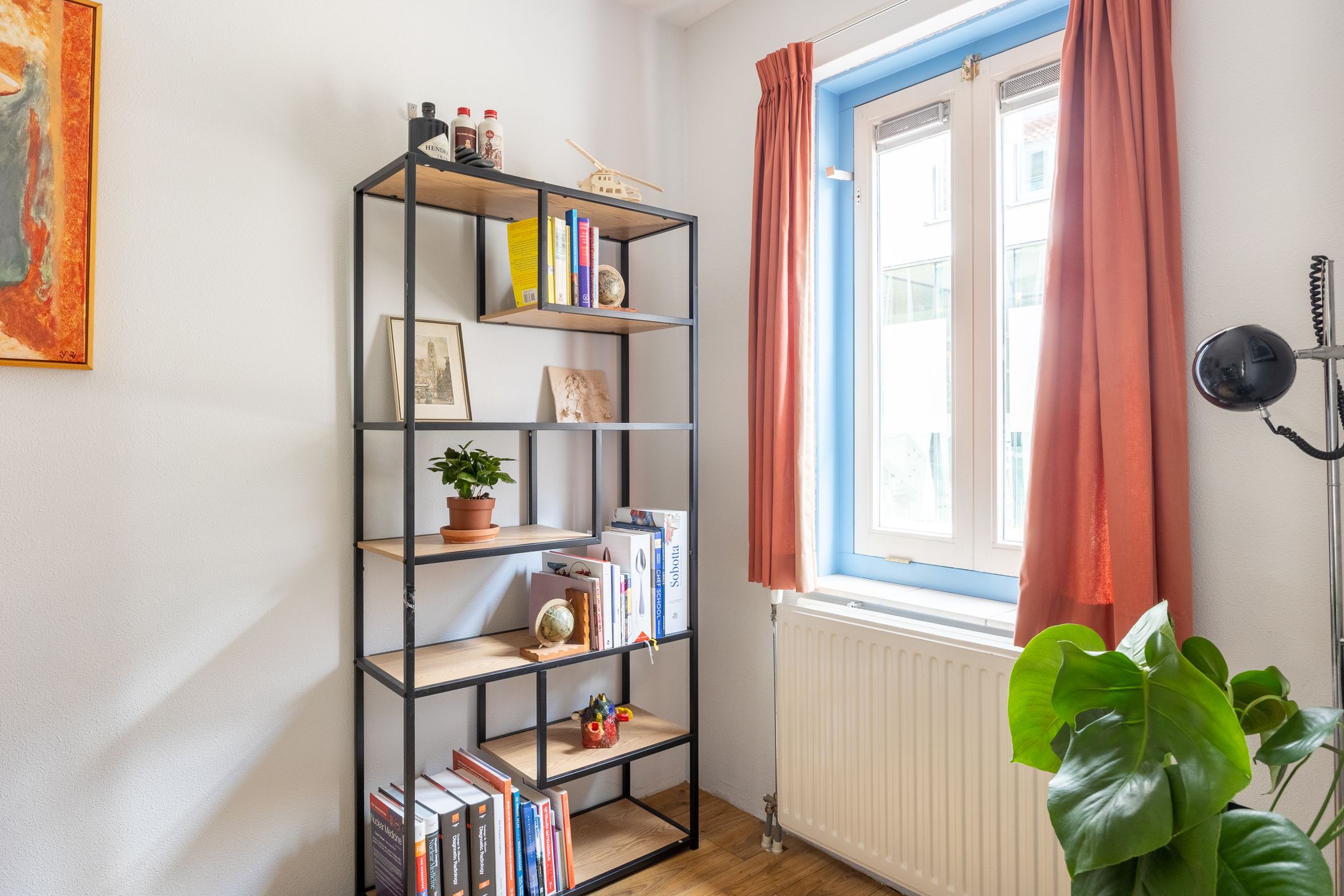 Photo 6 of Vrouwjuttenstraat 34-A