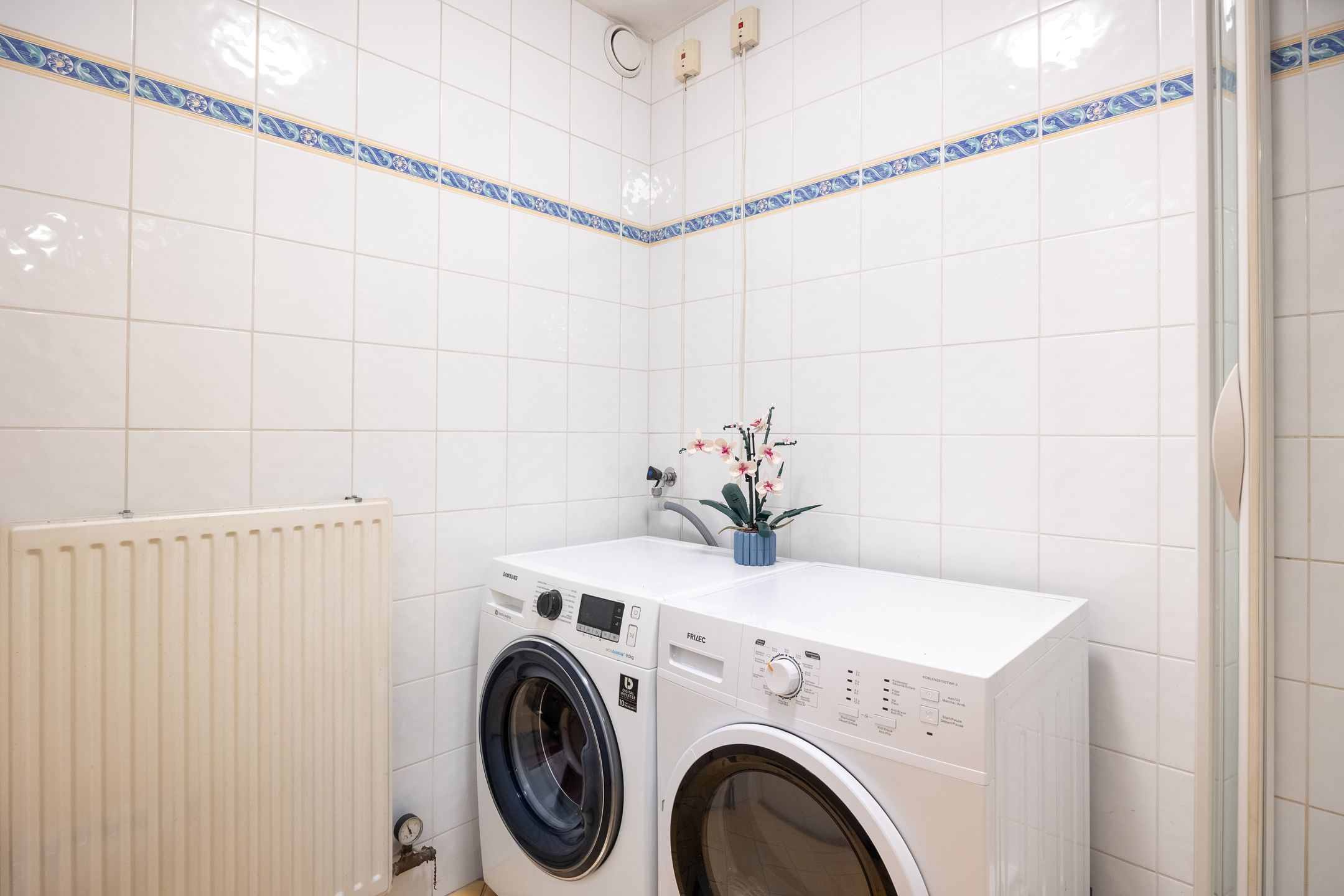 Photo 9 of Vrouwjuttenstraat 34-A