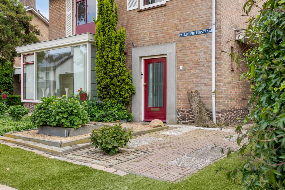 Photo 7 of Paulus Potterstraat 1