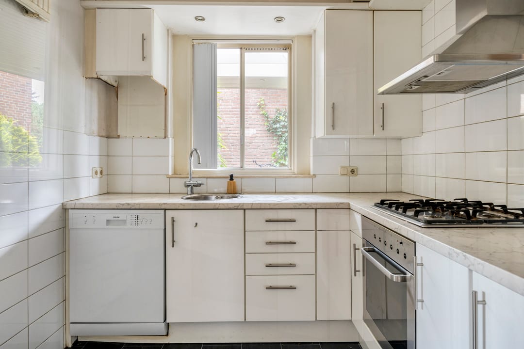 Photo 16 of Paulus Potterstraat 1