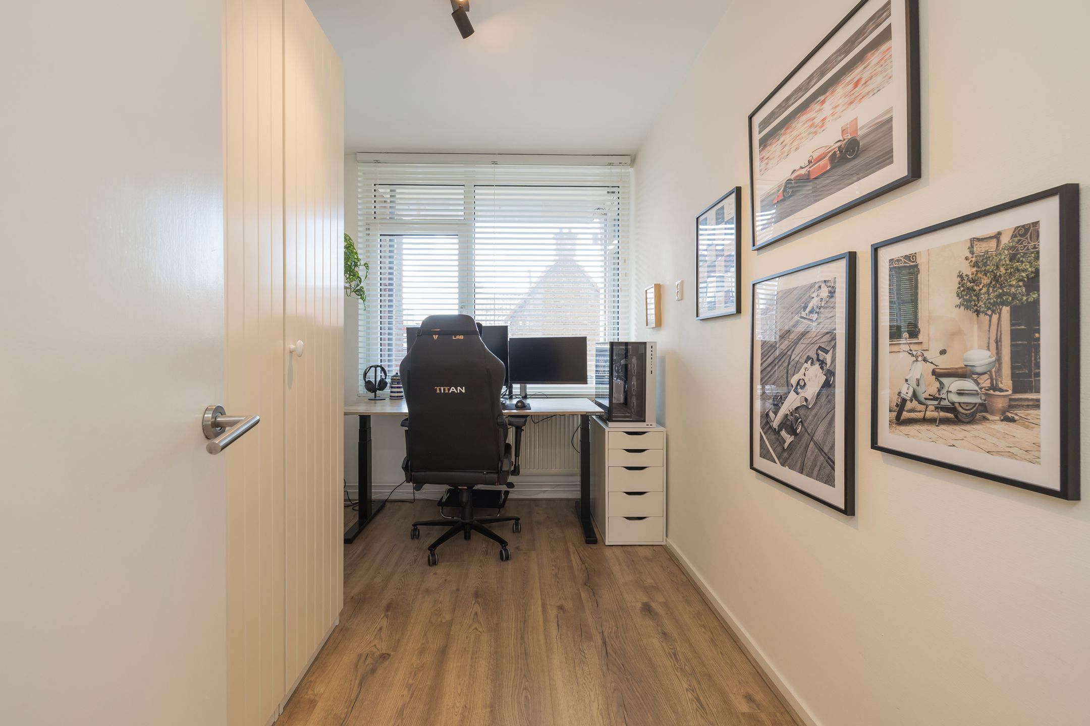 Foto 12 van Rijnmond 166