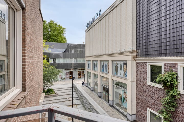 Foto 28 van Stadhuisplein 355-07