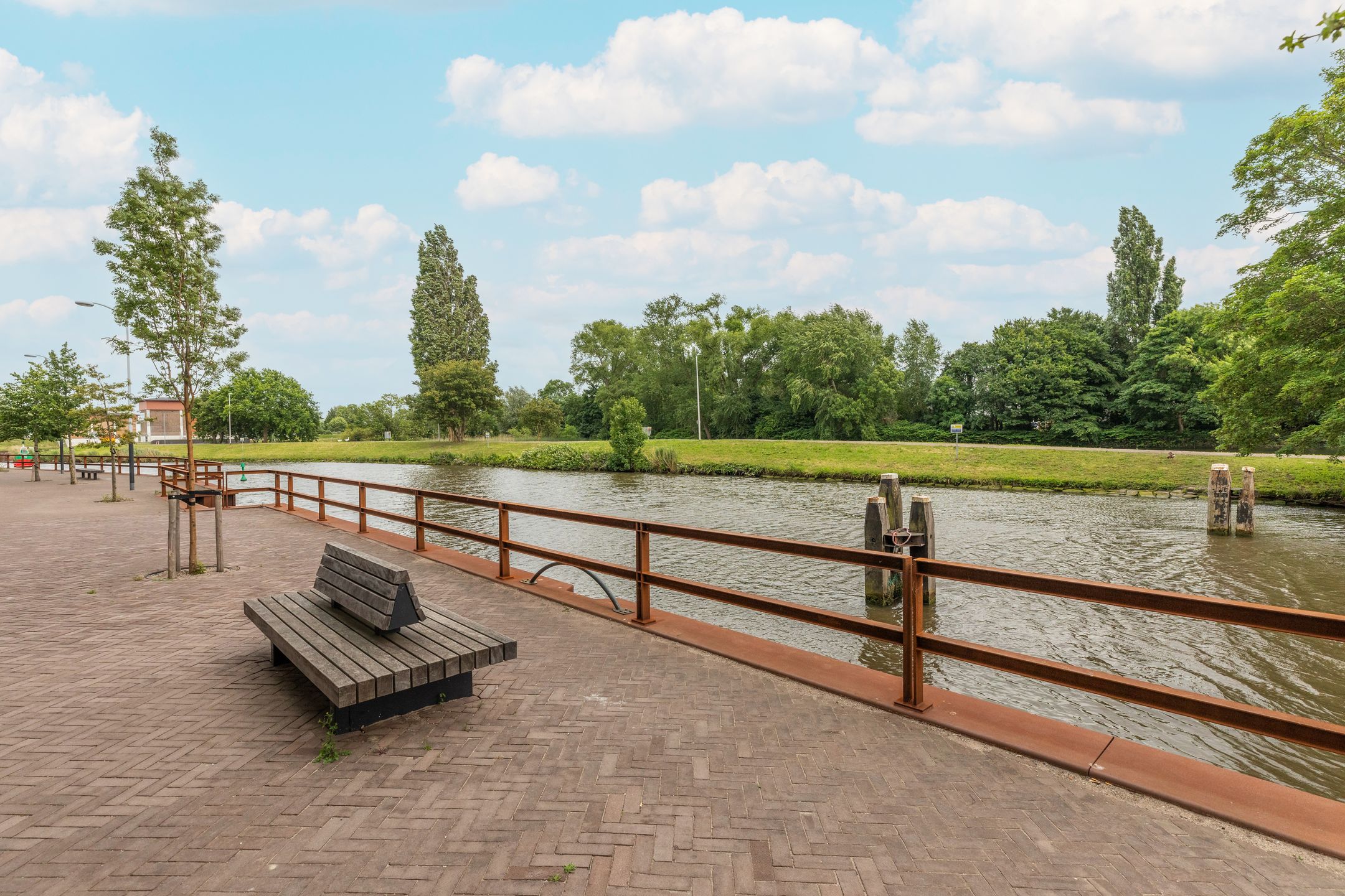 Foto 24 van Nieuwevaartweg 9