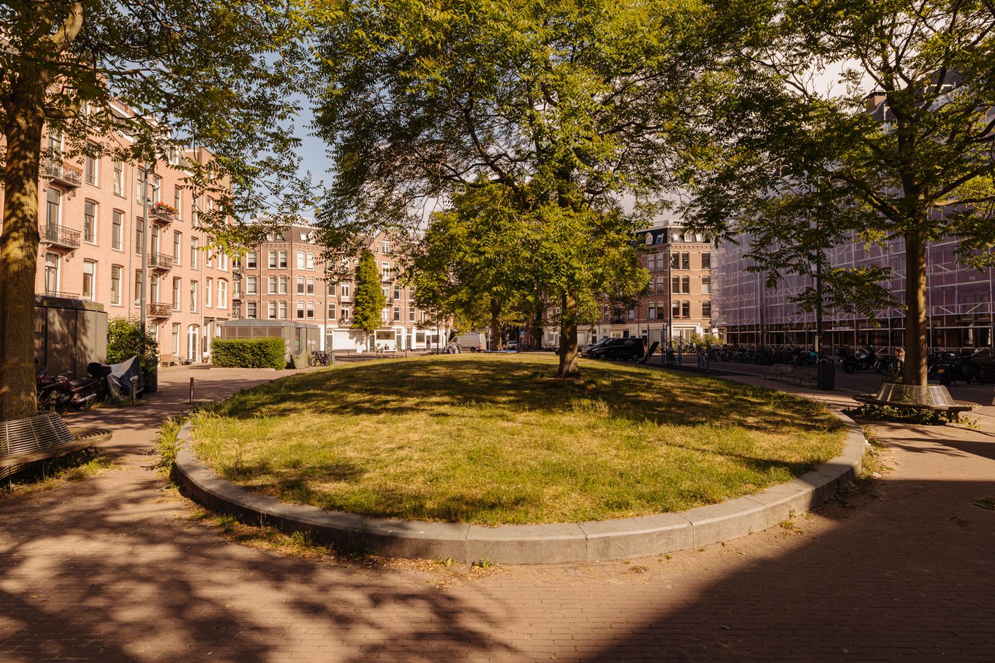Bekijk foto 4 van Staringplein 15