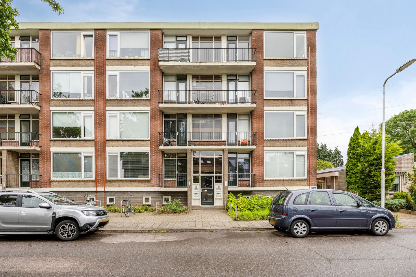 Foto 1 van Madoeralaan 36