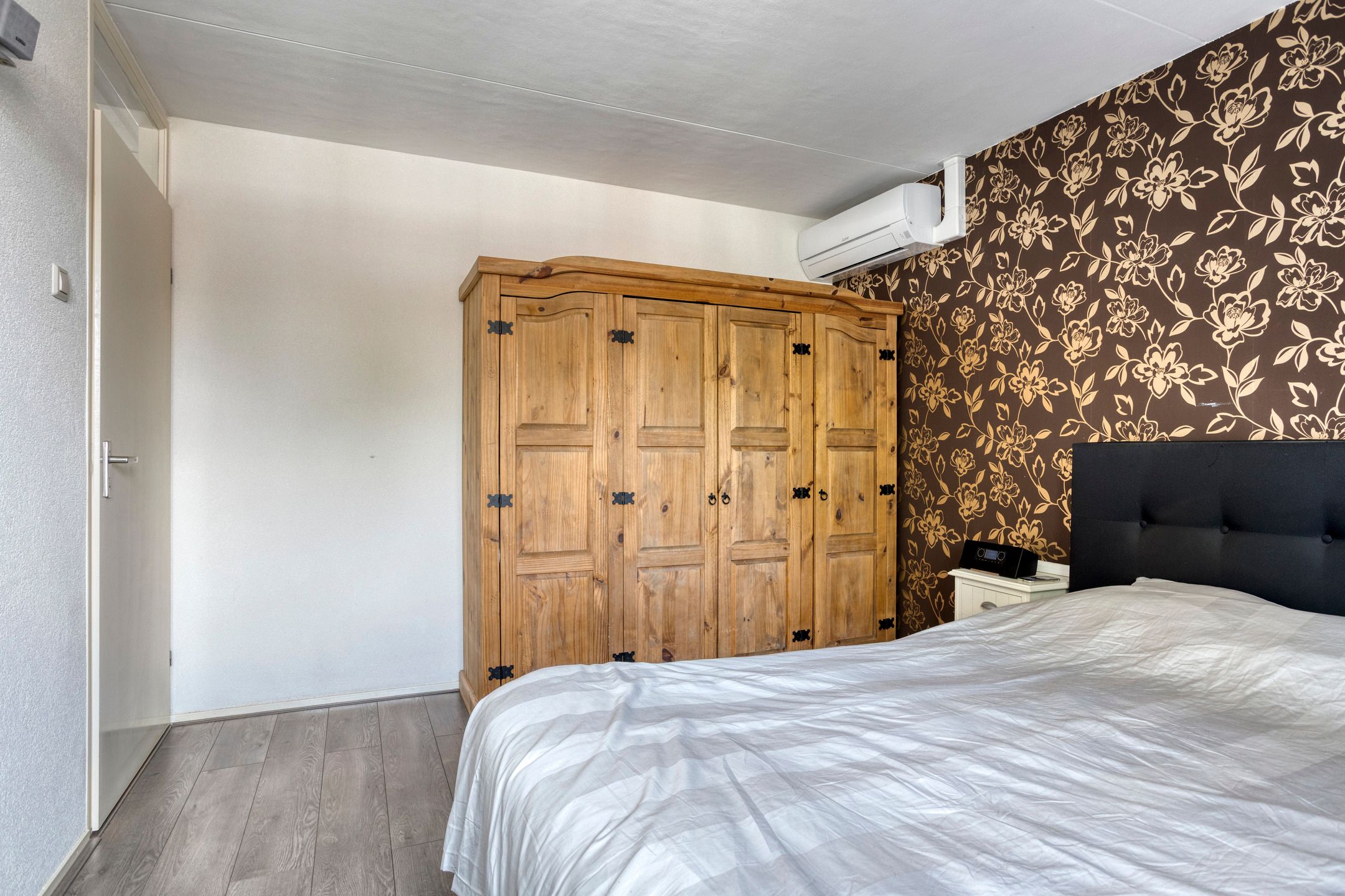 Photo 15 of Dopheidestraat 12