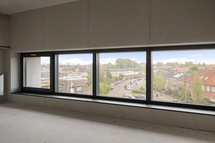 Foto 16 van Middenweg 172-B