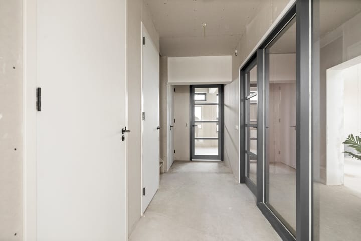 Foto 24 van Middenweg 172-B