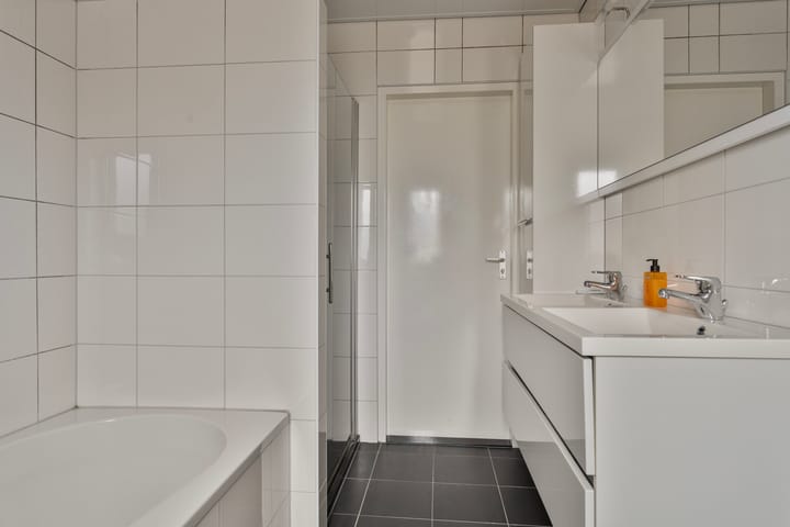 Foto 19 van van der Beekstraat 65