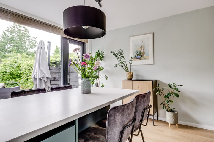 Foto 21 van Bernadottelaan 204