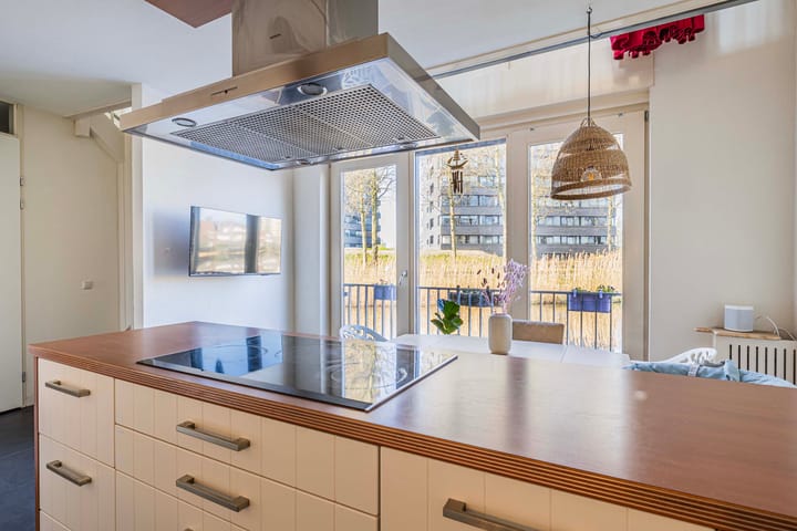 Photo 9 of Albert Schweitzerstraat 2