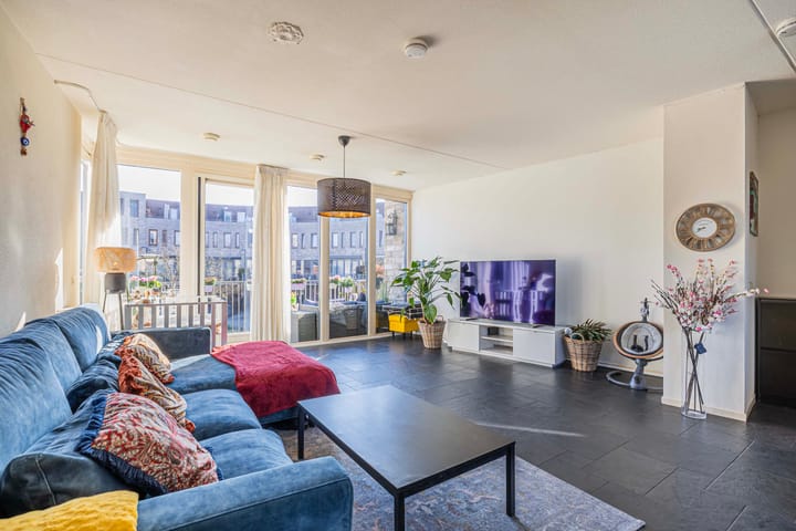 Photo 10 of Albert Schweitzerstraat 2