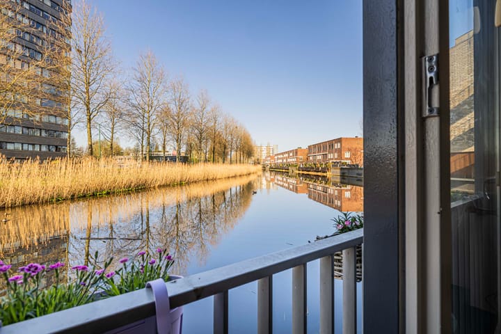 Photo 8 of Albert Schweitzerstraat 2