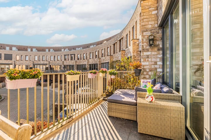 Photo 12 of Albert Schweitzerstraat 2