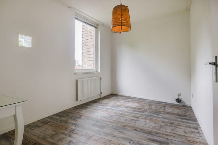 Photo 17 of Albert Schweitzerstraat 2