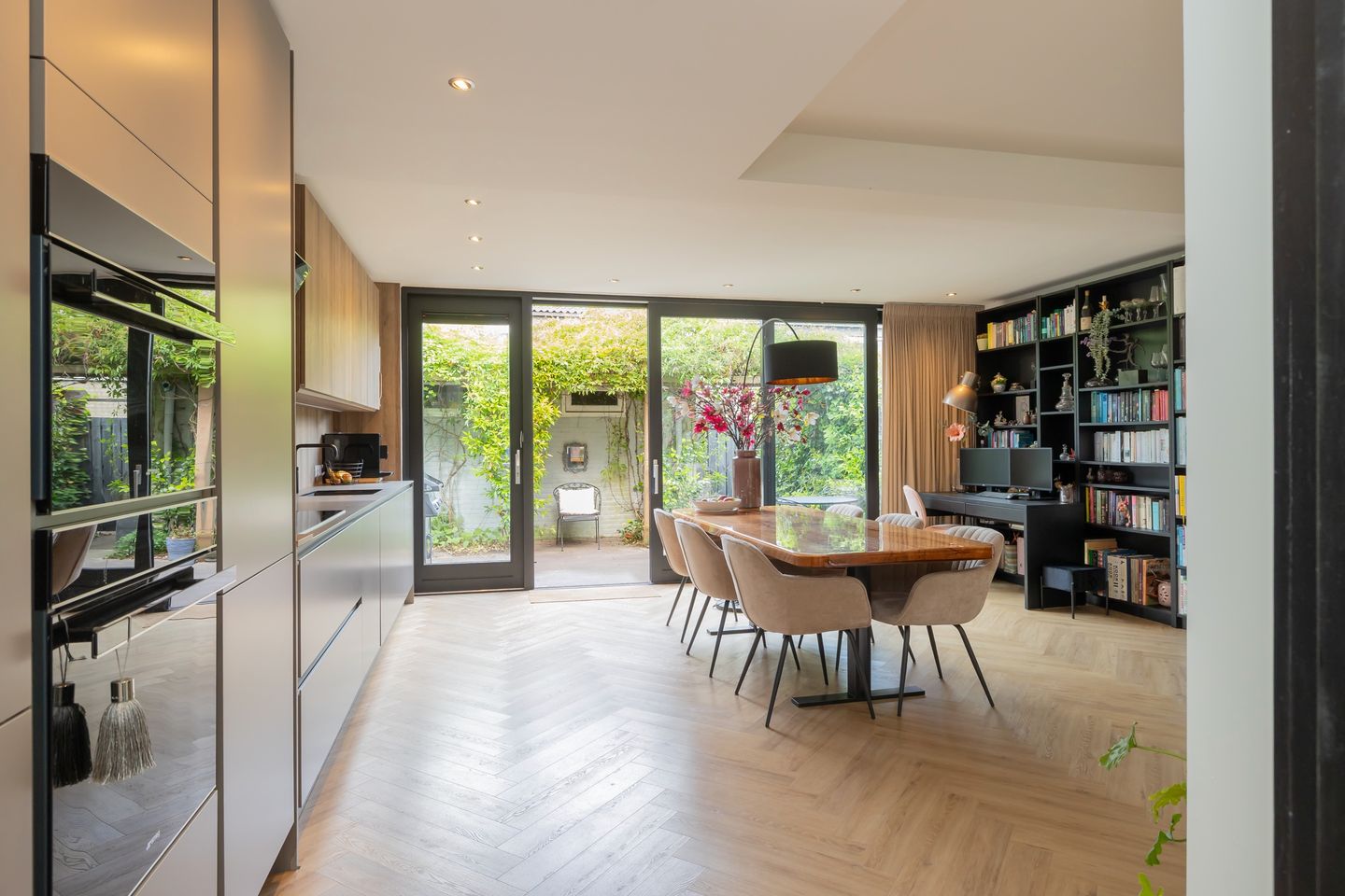 Foto 10 van de Ruyterlaan 35