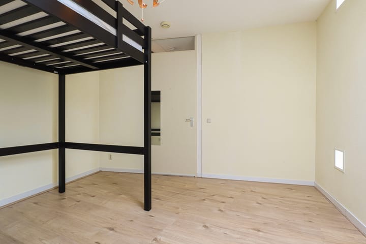 Photo 24 of Albert Schweitzerstraat 2