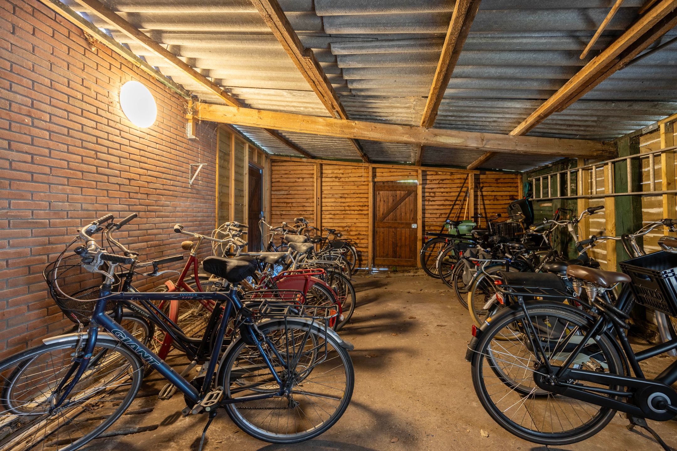 Foto 30 van Koninginneweg 10-A