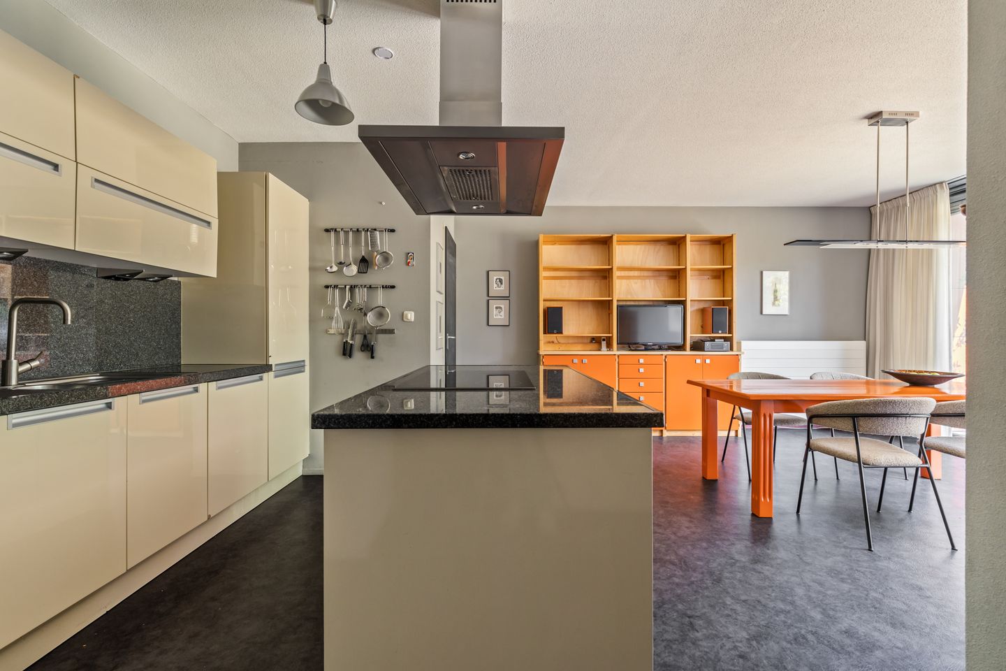 Foto 25 van Coulissen 105