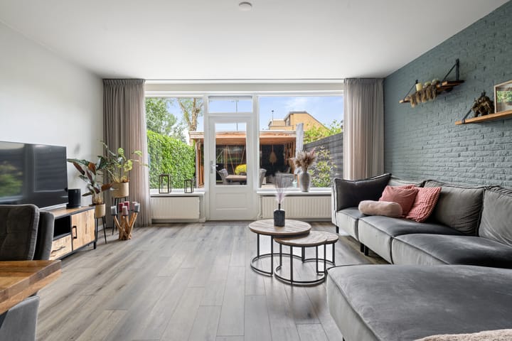 Foto 2 van Vedelring 182