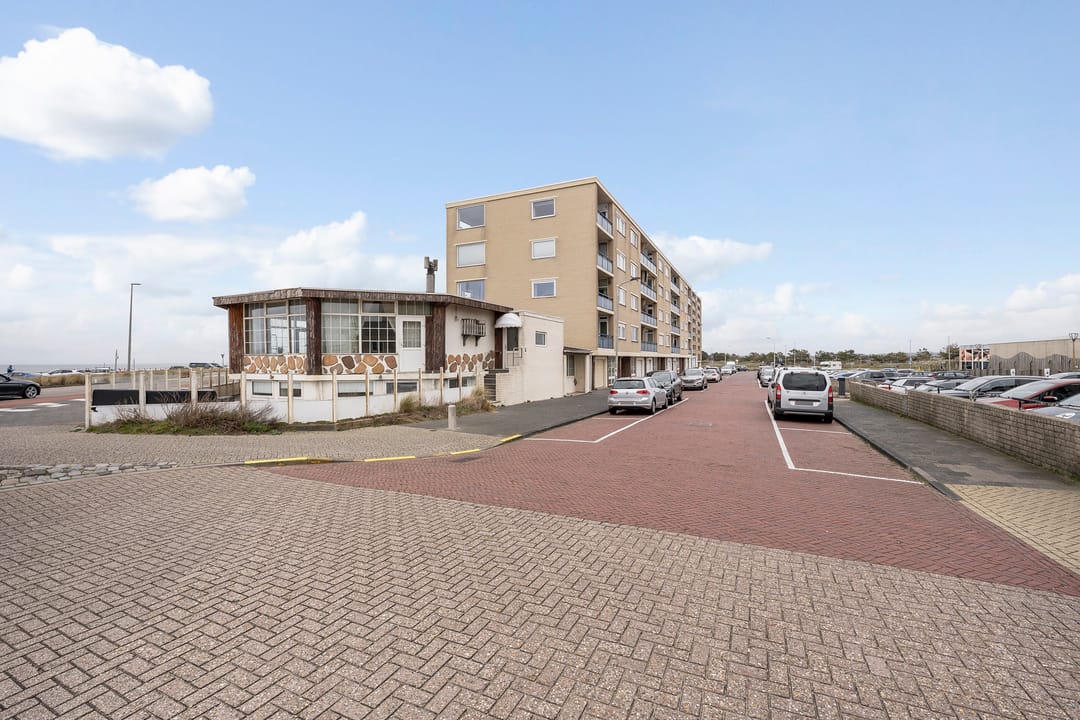 Photo 38 of Trompstraat 5-G