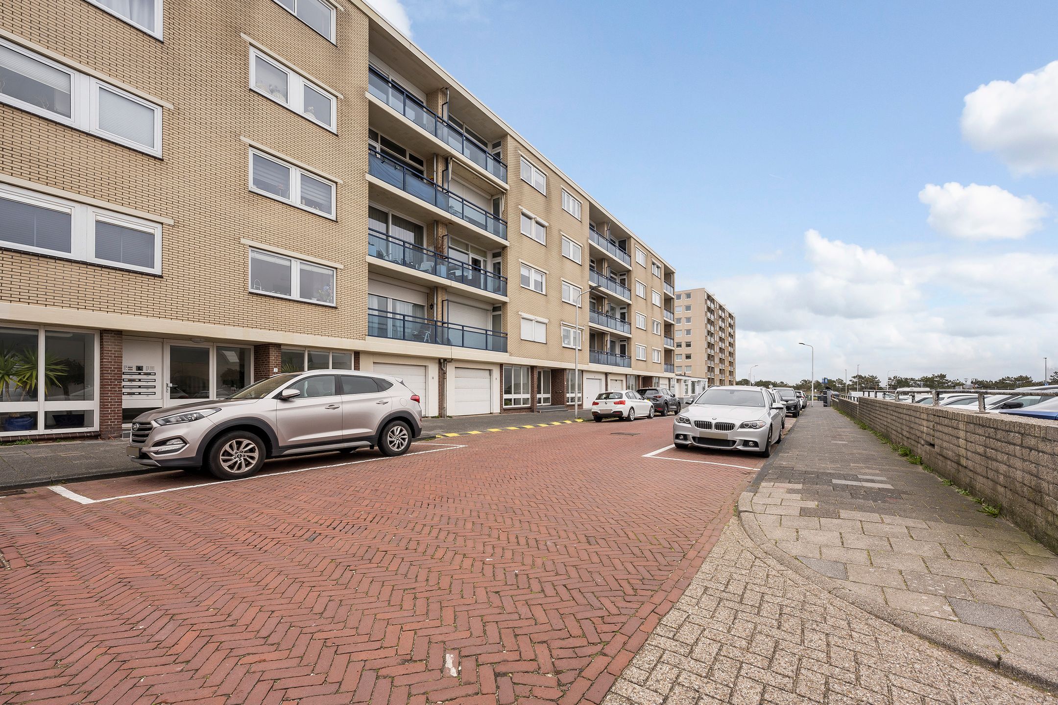 Photo 39 of Trompstraat 5-G