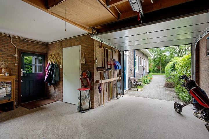 Photo 44 of Eikenlaan 3