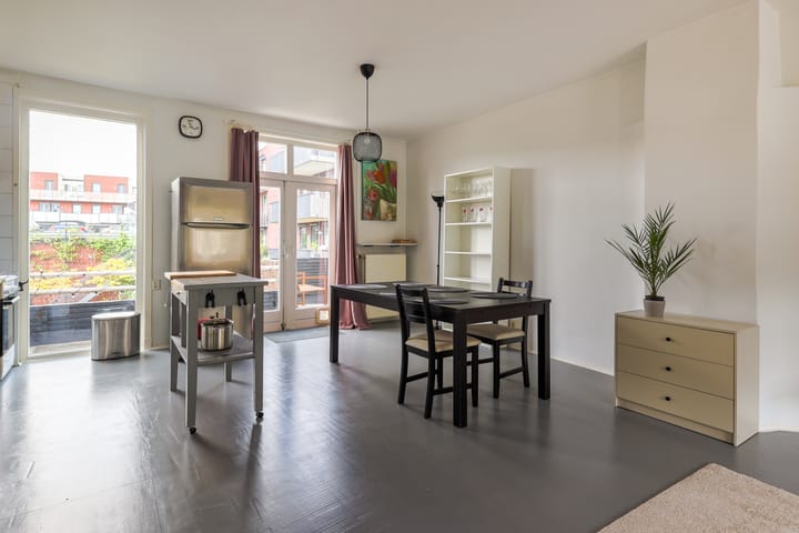 Foto 2 van Laan van Nieuw-Guinea 7-BSA