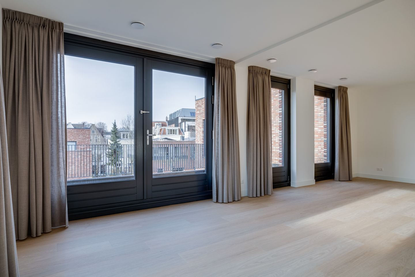 Foto 4 van Vrouwjuttenhof 56