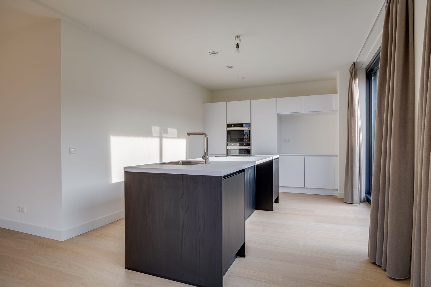 Foto 10 van Vrouwjuttenhof 56