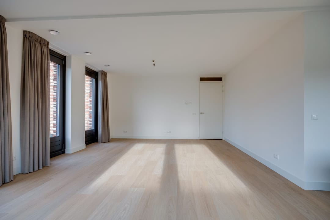 Foto 13 van Vrouwjuttenhof 56