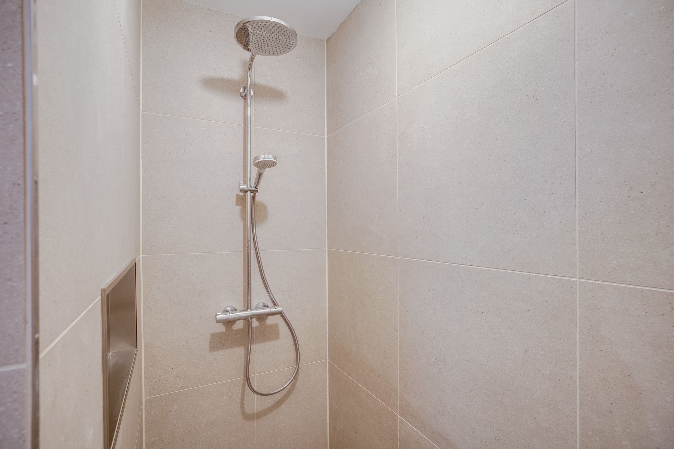 Foto 24 van Vrouwjuttenhof 56