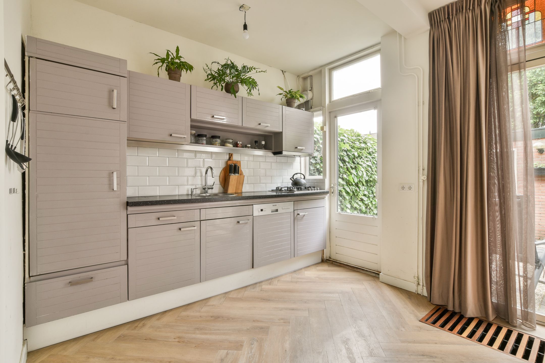 Foto 12 van De Ruijterweg 50