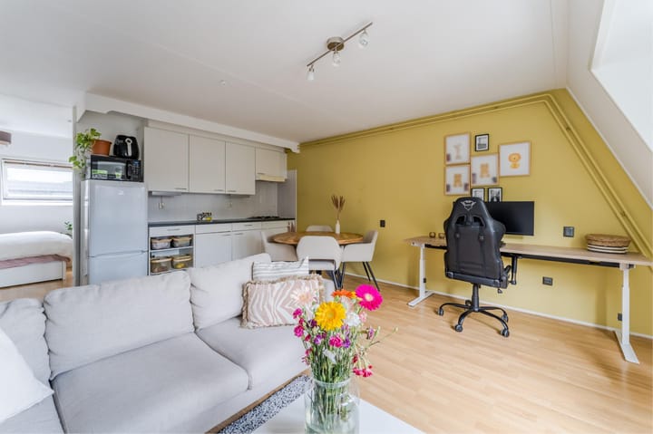 Photo 2 of Crosestein 2035