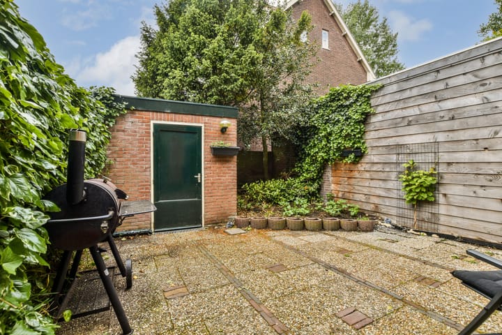 Photo 14 of De Ruijterweg 50