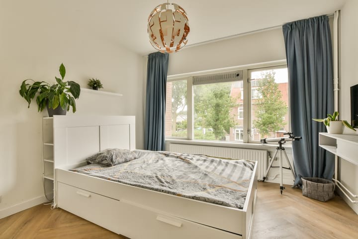 Photo 19 of De Ruijterweg 50