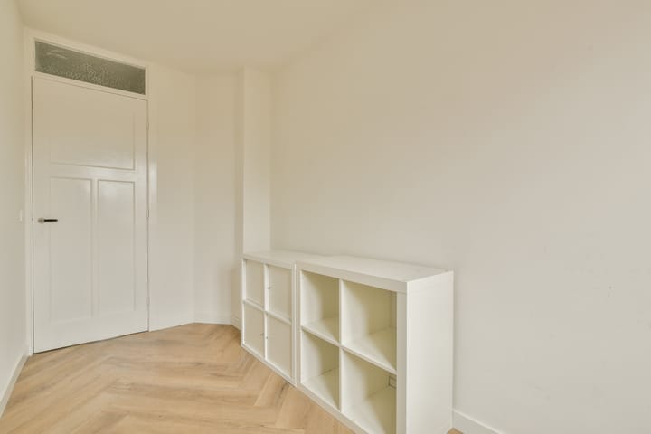 Photo 22 of De Ruijterweg 50