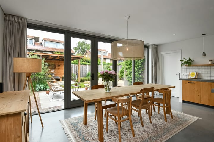 Foto 18 van Johan de Wittstraat 17