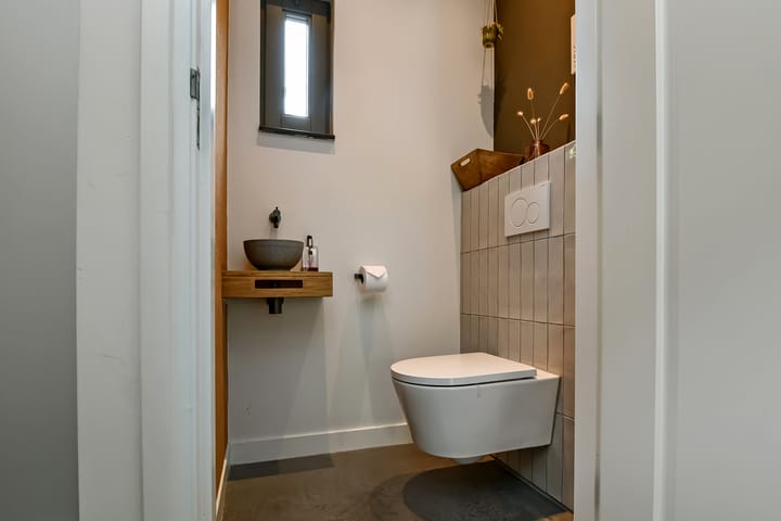 Foto 24 van Johan de Wittstraat 17