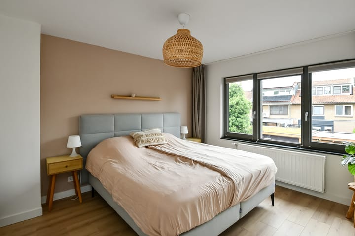 Foto 27 van Johan de Wittstraat 17