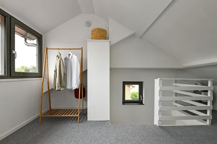 Foto 42 van Johan de Wittstraat 17