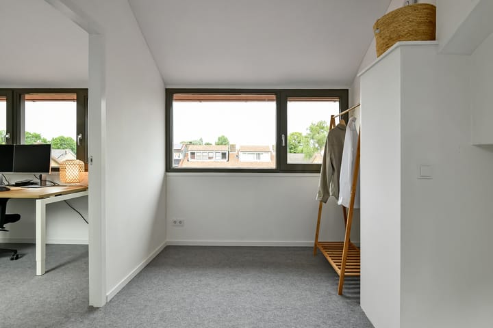 Foto 43 van Johan de Wittstraat 17